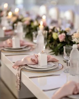 Table Settings & Crockery 8